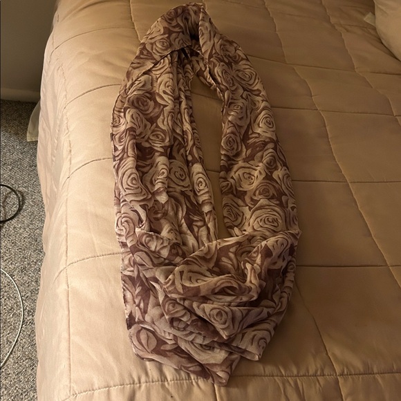 Infinity Scarf - Picture 3 of 3